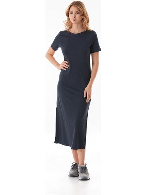 Basic Bisiklet Yaka Yırtmaçlı Elbise