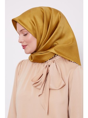 Yağ Yeşili Benekli Twill Ipek Eşarp