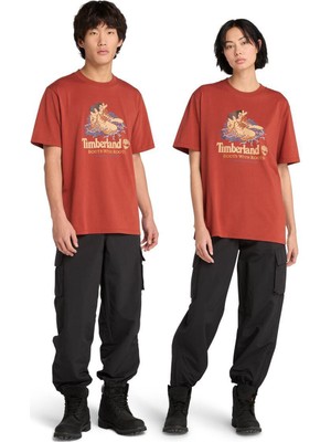 Timberland Front Boot Graphic Erkek Kırmızı Yuvarlak Yaka Tişört