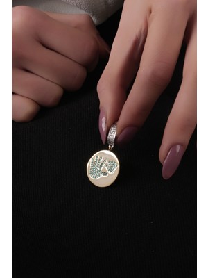 925 Ayar Gümüş, Gold ve Rodyum Kaplamalı Anne ve Bebek Eli Tasarım Mavi Taşlı Charm Kolye Ucu,