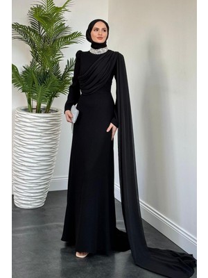 Olara Yandan Pelerinli Abiye Siyah
