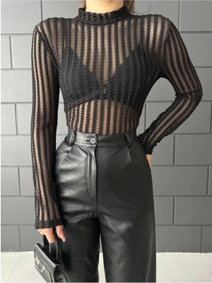 Siyah Tül Detay Transparan Bluz