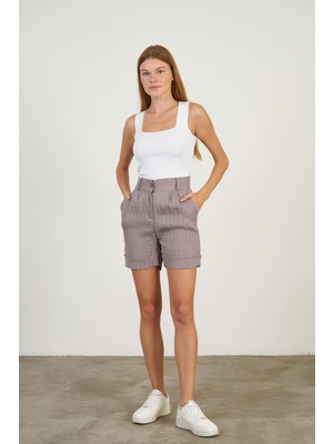 Duble Katlamalı Plise Şort
