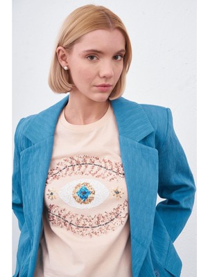 Göz Nakışlı Taşlı T-Shirt