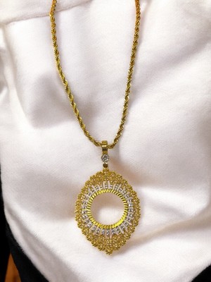 Raia Yarım Altın Çerçeveli Kolye (Altın Kaplama)