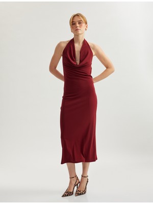 Koton Kolsuz Slim Fit Midi Boy Degaje Yaka Dekolte Elbise