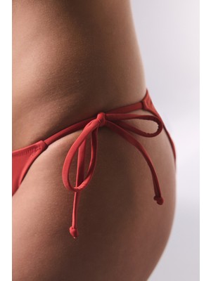 Tarçın Rengi Bağlamalı Düşük Bel Bikini Altı