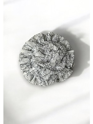 Trend Aksesuar İğneli Dantel Çiçek Broş