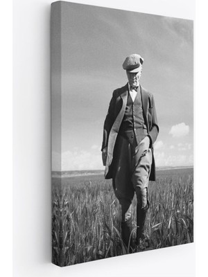 Atatürk Portre Tablosu Mustafa Kemal Atatürk Dikdörtgen Dekoratif Kanvas TABLO-FC-127