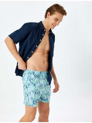 Koton Palmiye Desenli Oversize Beli Bağcıklı Deniz Şortu