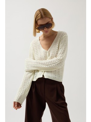 Black Fashion Düğme Detay Örgü Ekru Bluz