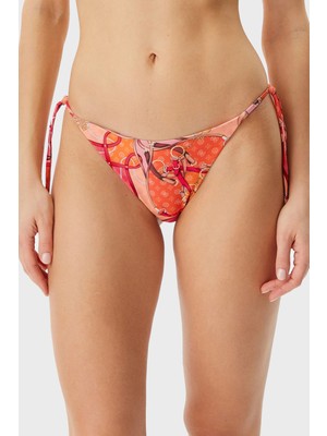 Guess String Desenli Bağlamalı Bikini Altı E5GO15KCR12 Bayan Bikini Altı E5GO15 KCR12 P34K