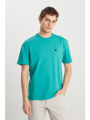 %100 Pamuk Relaxed Fit Geniş Kesim Minimal Logo Yeşil Tişört
