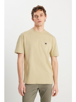 %100 Pamuk Relaxed Fit Geniş Kesim Minimal Logo Yeşil Tişört