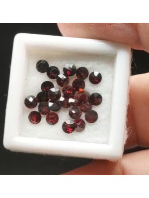 Aries 4.62 ct 25PCS  3.5 mm Round Natural Red Mozambique Garnet Africa
