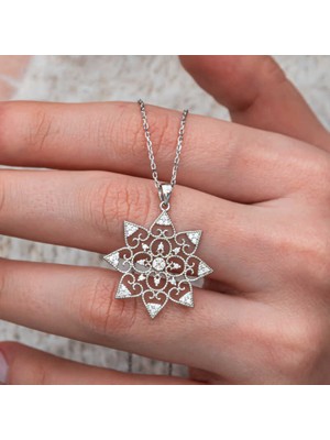 Gumush Gümüş Çiçek Desenli Kadın Kolye