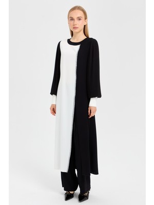 Kolu Piliseli Önden Yırtmaçlı Şerit Taş Detaylı Pantolonlu Takım  Siyah