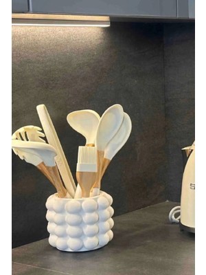 TeknoTrust Beyaz Beton Vazo, Şık ve Modern Dekorasyon Parçası