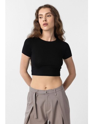 Antioch Siyah Crop Kadın T-Shirt