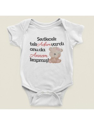 Sevbano Sevilecek Tek Adam Vardı Onuda Annem Kapmış ! Yazılı Pamuklu Yumuşak Unisex Çıtçıtlı Body Zıbın