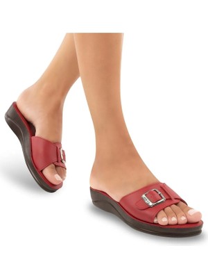 Muya Golden Anatomik Tabanlı Tokalı Kadın Terlik