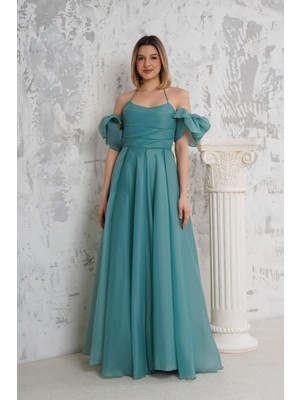 Kol Detaylı Boyundan Askılı Uzun Su Yeşili Abiye