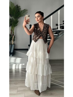 Oslove Beyaz Fistolu Katlı Maxi Etek
