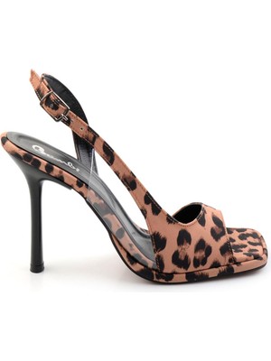 Leopar  Kadın Klasik Topuklu Ayakkabı K05726412804