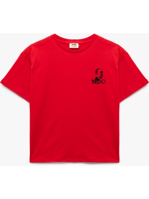 Koton Pamuklu Kısa Kollu Bisiklet Yaka Mustafa Kemal Atatürk Nakışlı Tişört