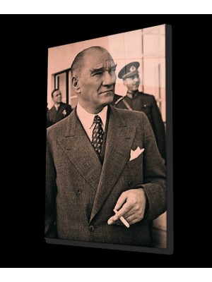 Atatürk Cam Tablo