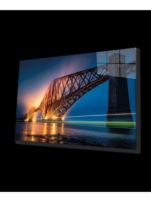 Şehir Köprü Manzaralı Cam Tablo Bridge City View