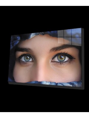 Mavi Başörtülü  Mavi Yeşil Gözlü Kadın Cam Tablo