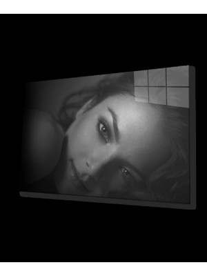 Siyah Beyaz Insan Fotoğrafları Kadın Cam Tablo