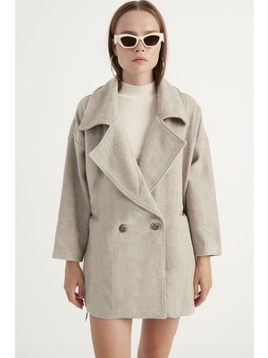 Kadın Sütlü Kahve Balık Sırtı Oversize Kısa Kaban