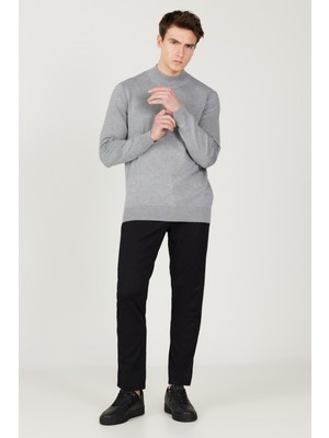 Slim Fit Dar Kesim Pamuklu Esnek Chino Pantolon