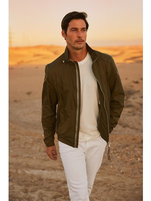 Standart Fit Normal Kesim Dik Yaka Mont