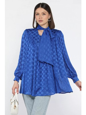 Ön Pile Detaylı Kravat Yaka Puanlı Kadın Astarlı Bluz P-00015804