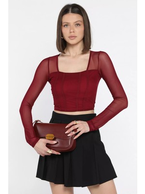 Gülseli Kadın Kare Yaka Sırt ve Kol Transparan Crop Top Bluz
