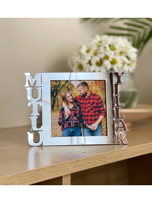 Giftmoda Mutlu Yıllar Fotoğraf Standlı Mdf Çerçeve Gümüş