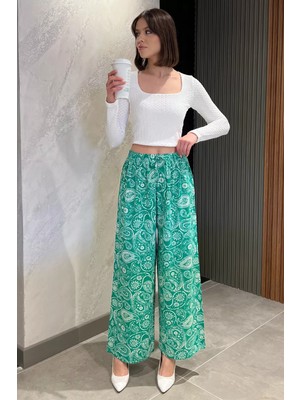 Gülseli Kadın Bol Paça Desenli Viskon Yürüyüş Pantolonu