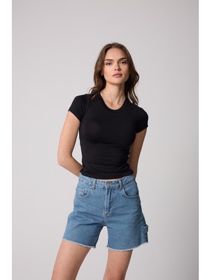 Kadın T-Shirt Likralı Slim Fit Kısa Kol Bisiklet Yaka Siyah Basic - 2503