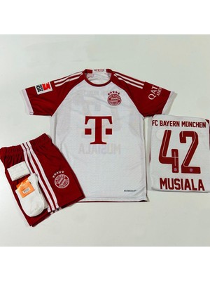 B.a.y.e.r.n/m.ü.n.i.h 2023-24 Sezon Jamal Musiala Iç Saha Çocuk Forması 4'lü Set