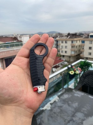 Karaambit Plastik Çakmak Kılıfı Hareketli Sallanabilir Cs Go Cs-Go (Çakmak Hediye)