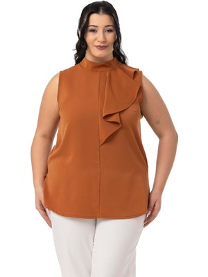 Disentis Modest Büyük Beden Yarım Dik Yaka Asimetrik Volanlı Kolsuz Zümrüt Yeşili Bluz