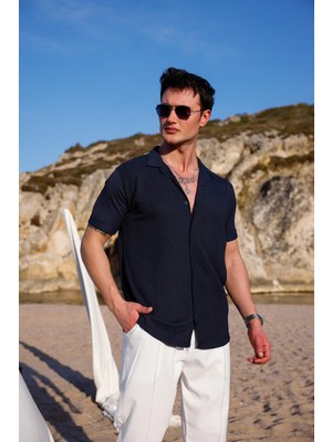 Pobudo Erkek Lacivert Renk Burgu Desen Kısa Kol Gömlek