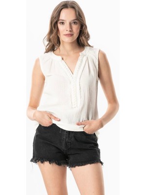 Eliş Şile Bezi Kolsuz V Yaka Berrin Güpür Detaylı Müslin Yazlık Bluz Siyah Syh