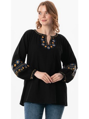 Uzun Kol Şile Bezi Gülruh V Yaka Nakışlı Bluz Siyah Syh
