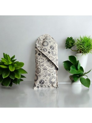 Moserini Desenli Kalpli Gözlük Kılıfı - Space