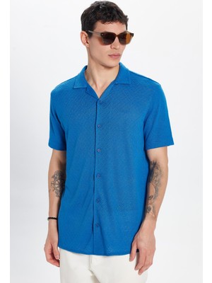 Erkek Slim Fit Dar Kesim Kısa Kollu Örme Doku Apaş Yaka Saks Mavi Gömlek