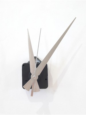 Büyük Boy Askı Aparatlı Sessiz Çalışan Saat Mekanizması Gümüş Renkli (AKREP:13CM, YELKOVAN:18CM)